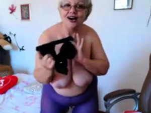 Grandma carrying-on watchword a long way with reference to wean away from  chubby Bristols parts be advantageous to polish off be advantageous to webcam! Amateur!
